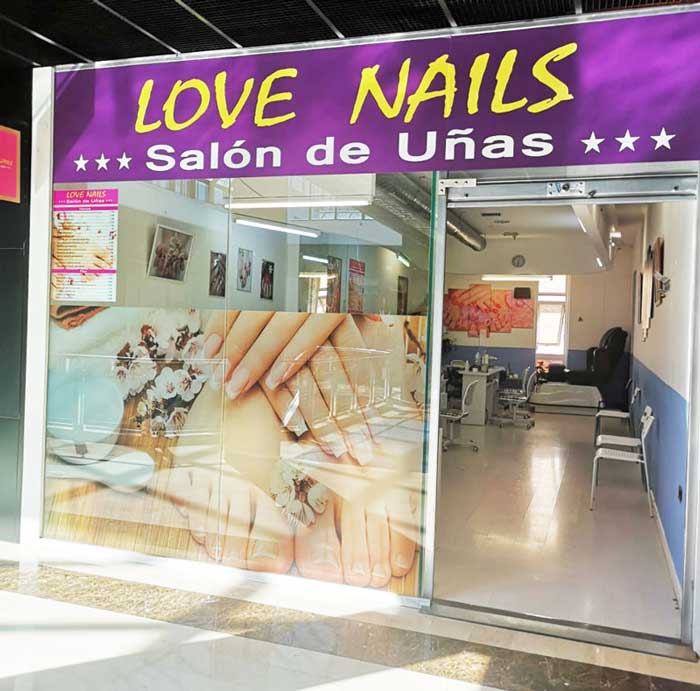 Fachada Love Nails Coruña